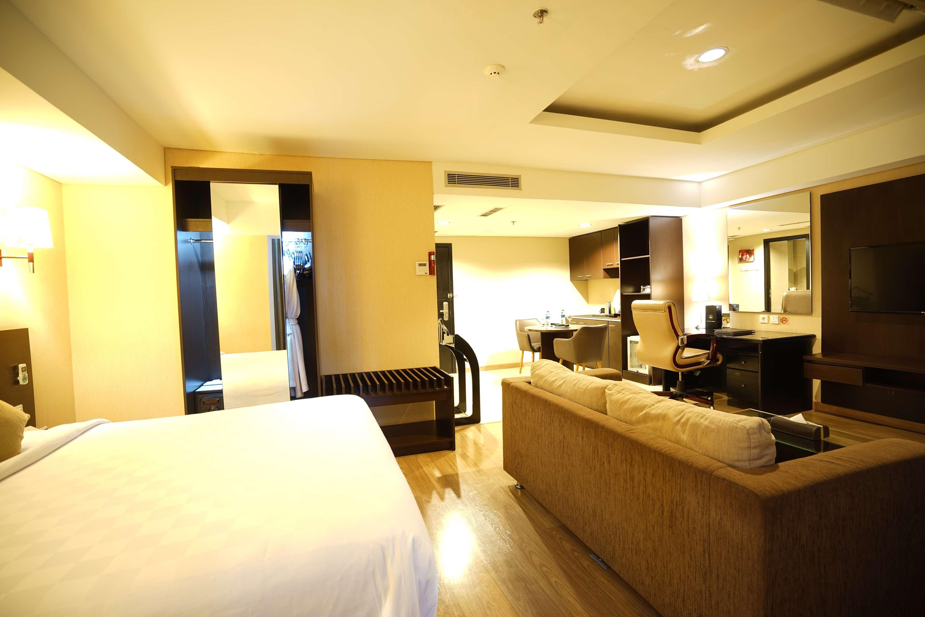 Best Western Premier The Hive Jakarta Extérieur photo