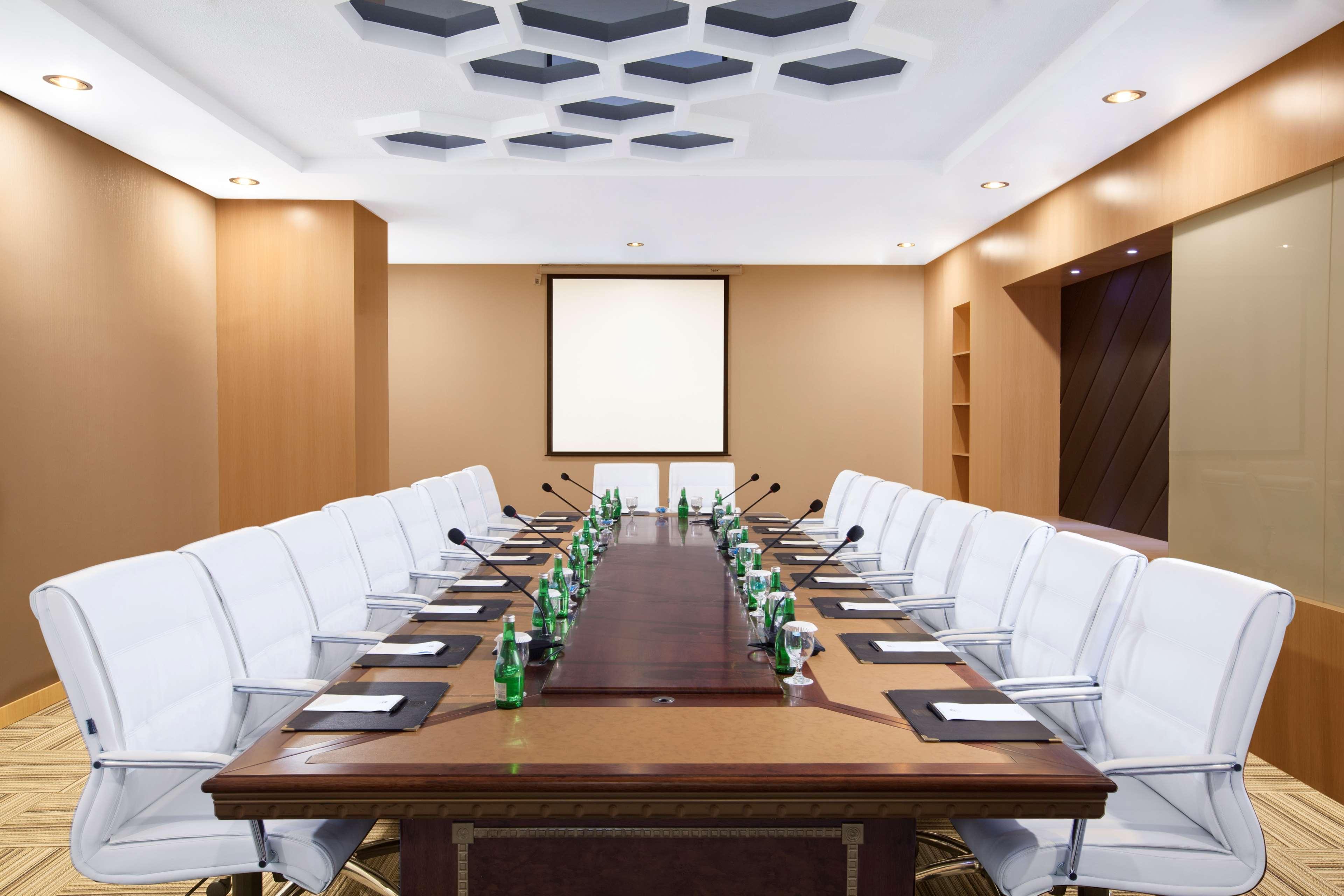 Best Western Premier The Hive Jakarta Extérieur photo