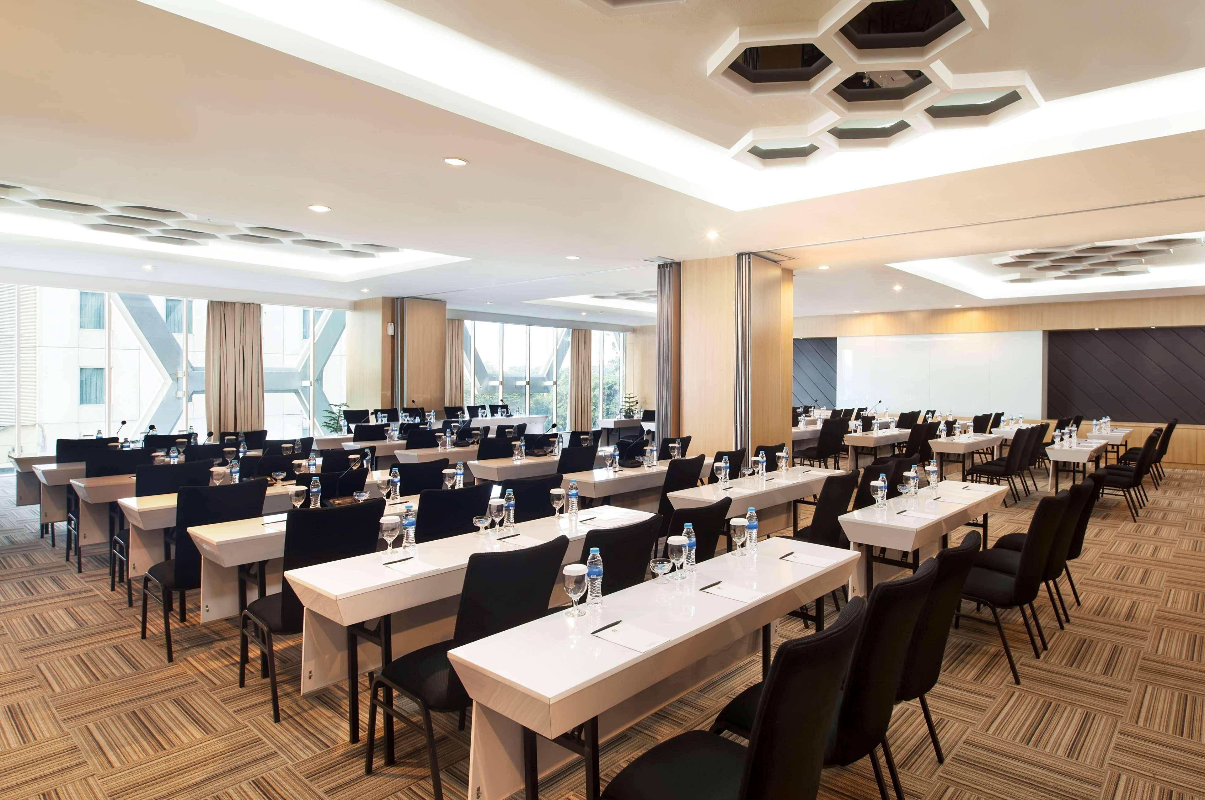 Best Western Premier The Hive Jakarta Extérieur photo